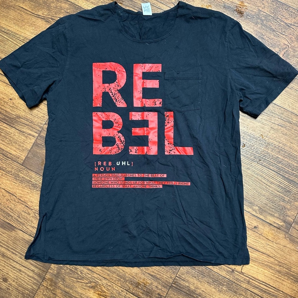 Zumba Fitness Black and Red Rebel Tee M/L